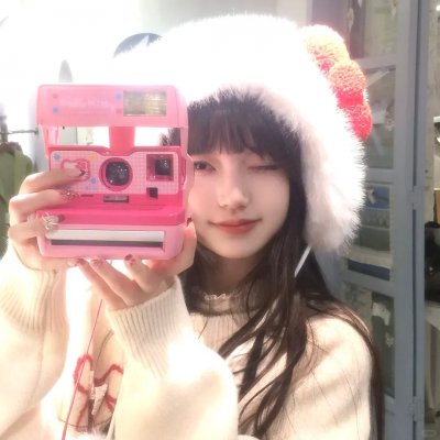 隐世狼女第一季海报