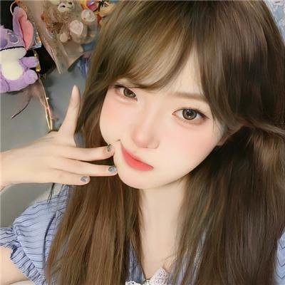 在江边海报