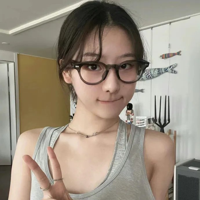 三人合一海报